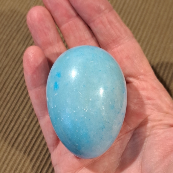 4 Marble Eggs. Blue, Black, Brown and Pinkish. Easter - Picture 7 of 9